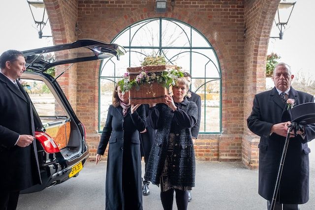 zangeres uitvaart sabine zingt